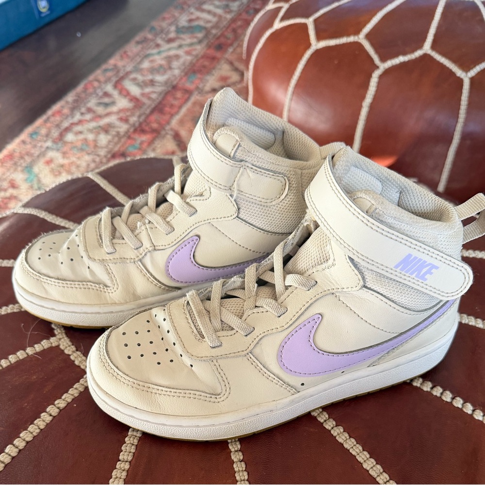 Nike Court Borough Mid 2 Purple Cream Size 1Y - Picture 4 of 7